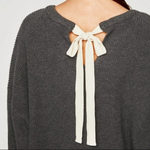 Zara Knit Cropped Black Sweater - Picture 3 of 9